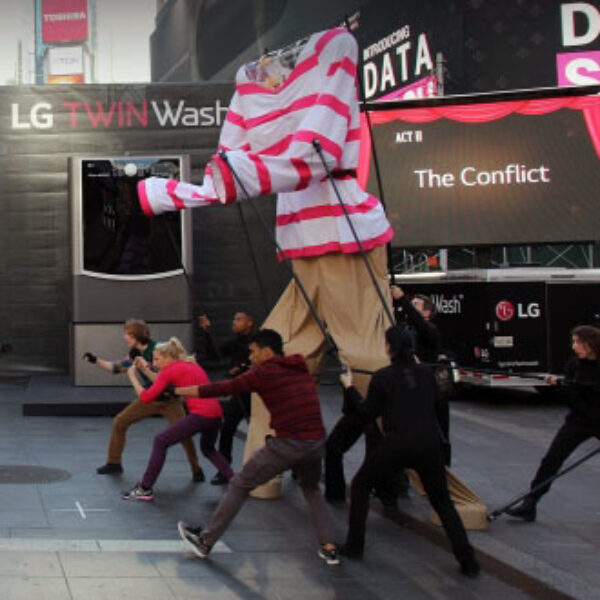  'SYTYCD' Choreographer Takes Over Times Square With Giant Puppets in Broadway-Inspired Dance 